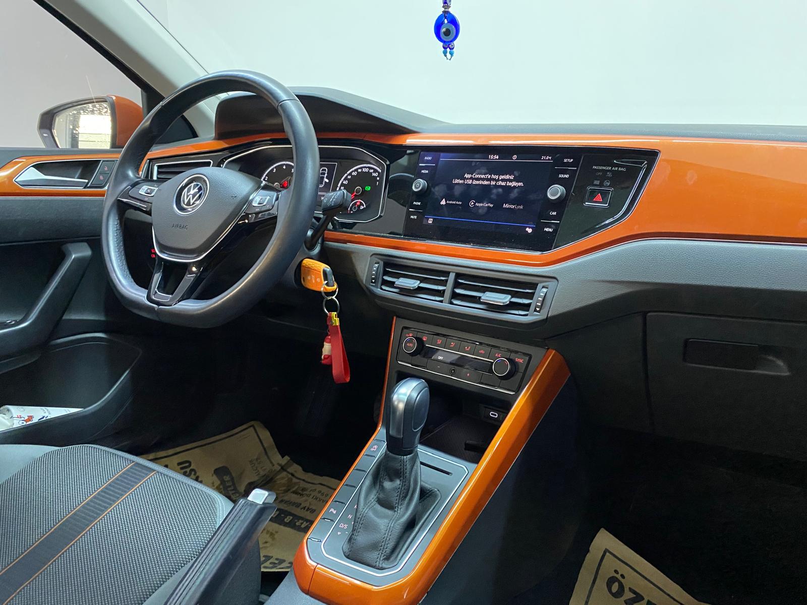 VOLKSWAGEN POLO 19